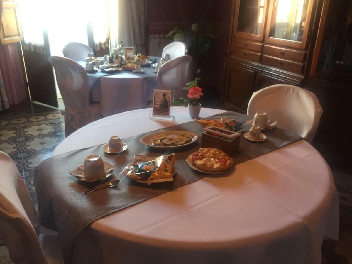 Casa Tonina Bed & Breakfast การ์โลฟอร์เต ภายนอก รูปภาพ